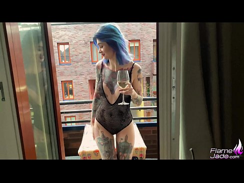 ❤️ 途方もない女の子がガブガブとしゃぶり、広い空の下で情熱的にファックする ❤️ スーパーセックス ❌️❤